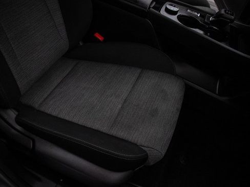 Used 2023 Nissan Rogue SV image 17