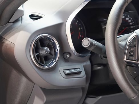 Used 2022 Chevrolet Camaro SS RWD image 33