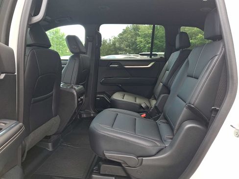 Used 2026 GMC Acadia Elevation w/ Black Edition FWD image 12