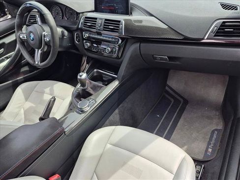 Used 2018 BMW M4 Coupe RWD image 20