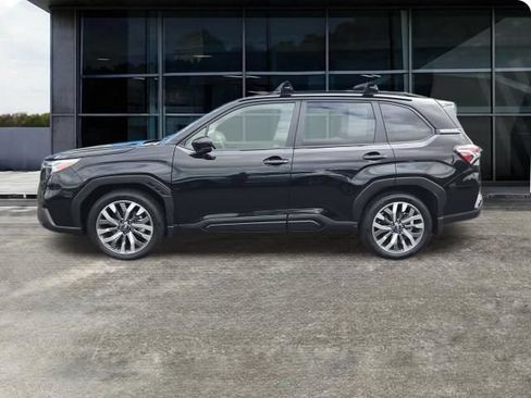 Certified 2025 Subaru Forester Touring AWD/4WD image 7