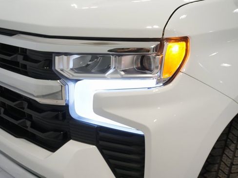 Certified 2024 Chevrolet Silverado 1500 LT image 30