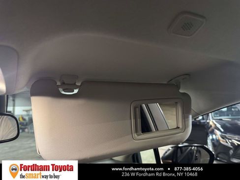Used 2025 Toyota Corolla LE FWD image 30
