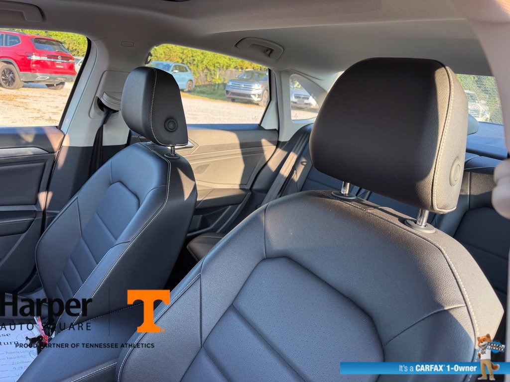 Used 2024 Volkswagen Jetta SE w/ Panoramic Sunroof Package FWD image 12