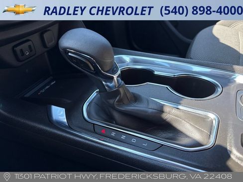 Used 2023 Chevrolet Traverse LT AWD/4WD image 11
