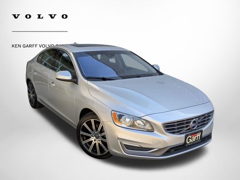 Used 2018 Volvo S60 T5 Inscription image 1
