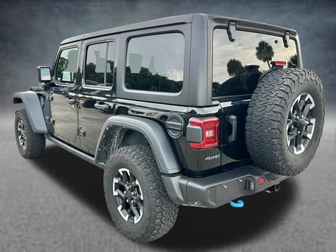 Used 2024 Jeep Wrangler Unlimited Rubicon 4xe AWD/4WD image 8