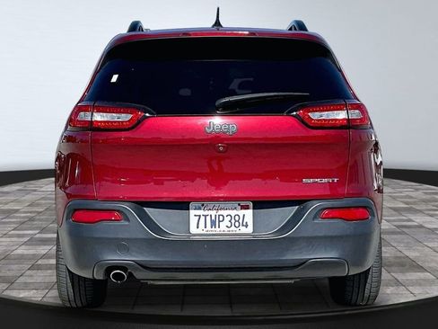 Certified 2016 Jeep Cherokee Sport FWD image 23