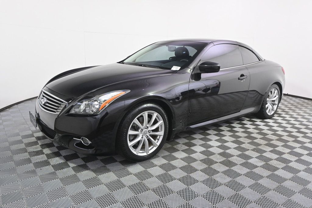 Used 2013 INFINITI G37 Convertible w/ Premium Pkg RWD image 2