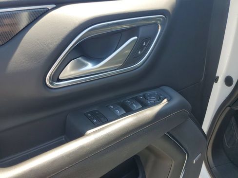 Certified 2022 GMC Yukon XL AT4 AWD/4WD image 26