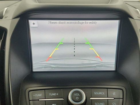 Used 2019 Ford Escape SE FWD image 14