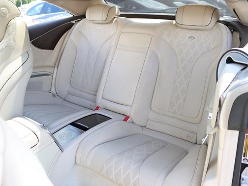 Used 2015 Mercedes-Benz S 550 4MATIC Coupe w/ Sport Package image 40