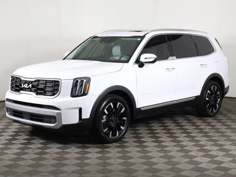 Certified 2025 Kia Telluride SX Prestige AWD/4WD image 14