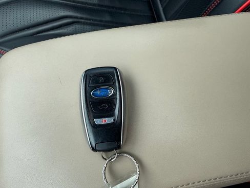 Used 2018 Subaru Outback 2.5i Limited AWD/4WD image 34