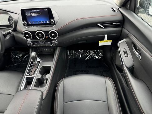 Used 2024 Nissan Sentra SR w/ SR Premium Package image 26