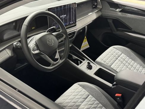 New 2026 Volkswagen Tiguan S image 16