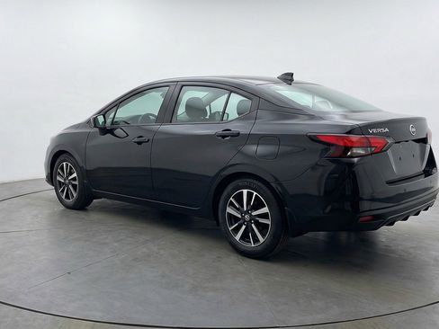 Used 2025 Nissan Versa SV image 6