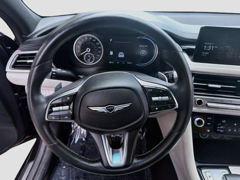 Used 2025 Genesis G70 2.5T AWD/4WD image 18