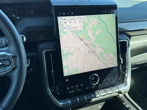 Used 2025 GMC Yukon Elevation w/ LPO, Floor Liner Package image 24