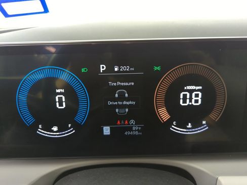 Used 2025 Hyundai Tucson SEL FWD image 12