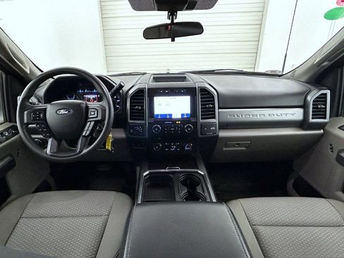 Used 2022 Ford F250 XLT w/ Black Appearance Package image 13