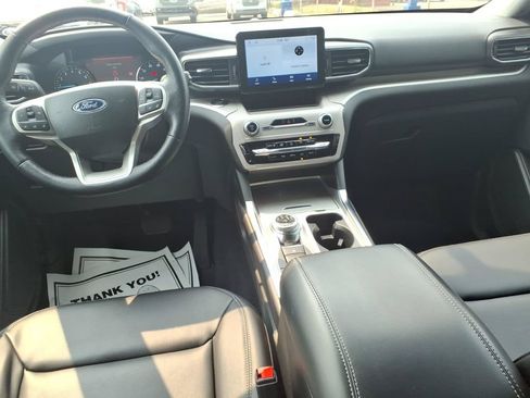 Certified 2023 Ford Explorer XLT w/ Equipment Group 202A AWD/4WD image 13