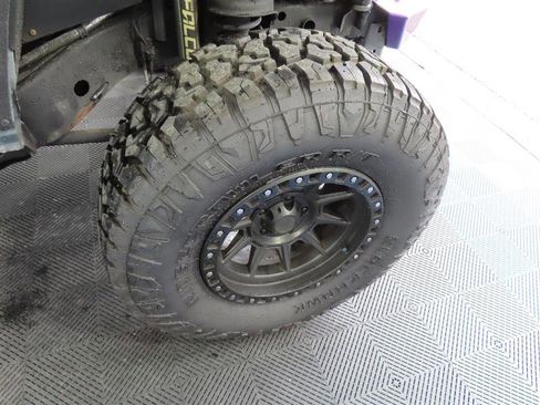 Used 2014 Jeep Wrangler Rubicon w/ Power Convenience Group image 9