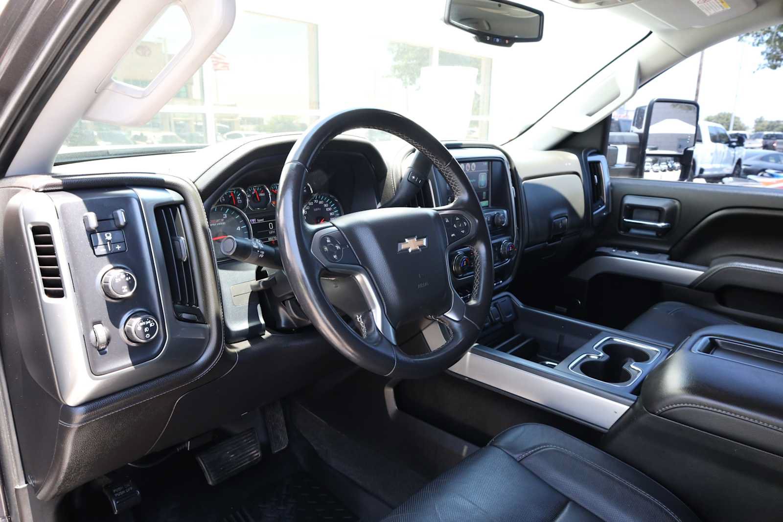 Used 2015 Chevrolet Silverado 2500 LTZ w/ Duramax Plus Package AWD/4WD image 2