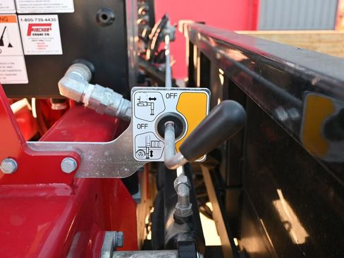 Used 2022 Ford F550 4x4 Regular Cab Super Duty image 52