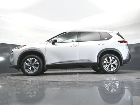 Used 2021 Nissan Rogue SV w/ Premium Package FWD image 32