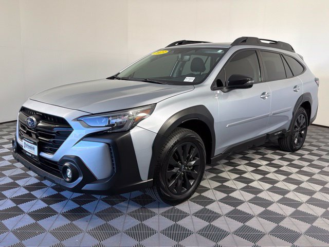 Used 2023 Subaru Outback Onyx Edition AWD/4WD image 2