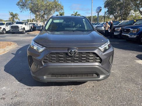 Used 2025 Toyota RAV4 XLE image 3