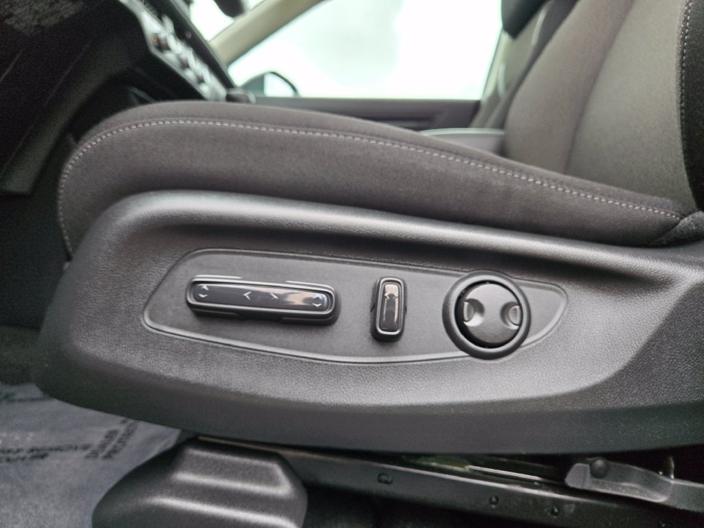 Used 2024 Honda CR-V EX image 17