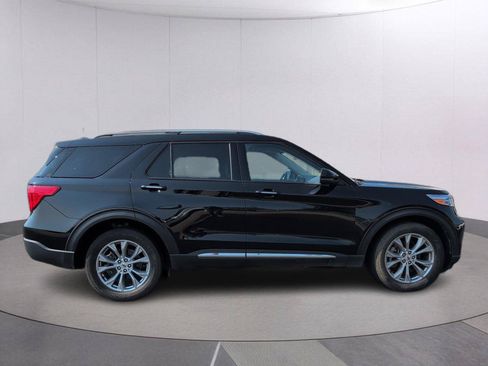Used 2023 Ford Explorer Limited w/ Equipment Group 301A AWD/4WD image 6