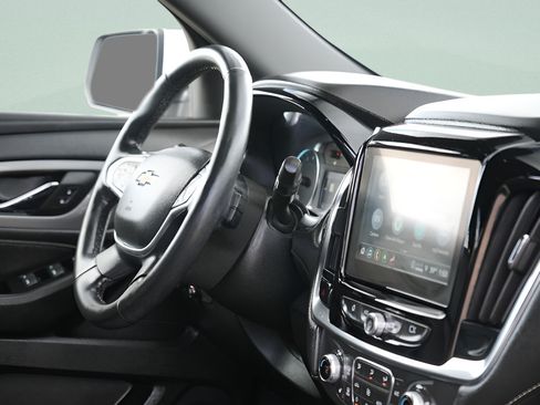 Used 2023 Chevrolet Traverse LT w/ LT Premium Package AWD/4WD image 11