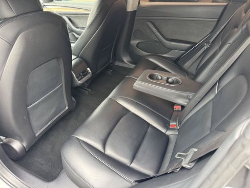 Used 2022 Tesla Model 3 Long Range AWD/4WD image 22