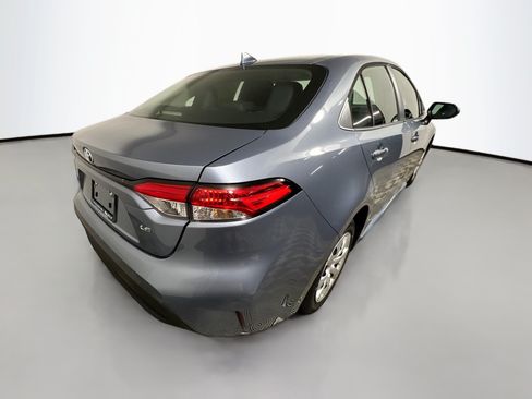 Used 2024 Toyota Corolla LE FWD image 4