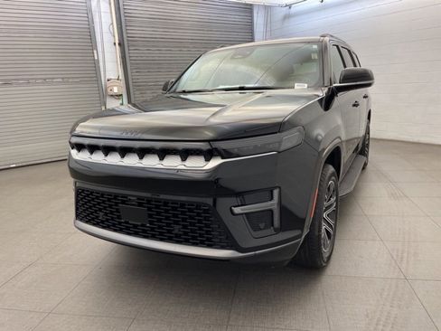 New 2026 Jeep Grand Wagoneer L 4WD image 8