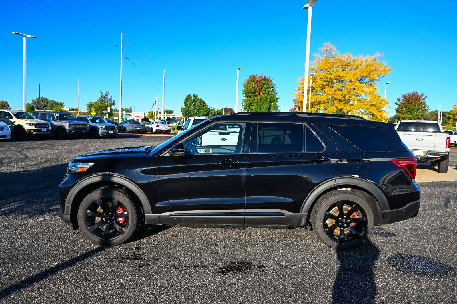 Used 2020 Ford Explorer ST w/ ST Street Pack AWD/4WD image 8
