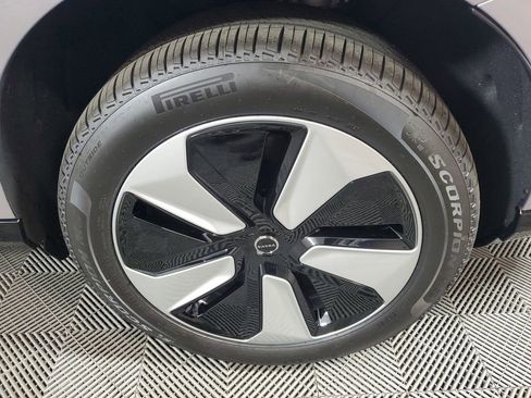 New 2026 Volvo EX90 Plus RWD image 10