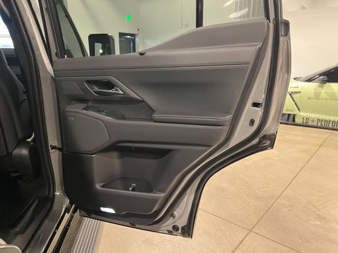 Used 2026 Lexus GX 550 w/ Cold Area Package image 40