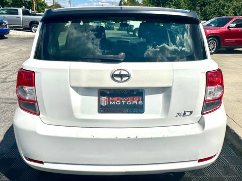Used 2013 Scion xD image 5