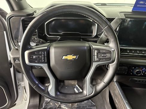 Used 2024 Chevrolet Silverado 2500 LTZ w/ LTZ Premium Package image 17
