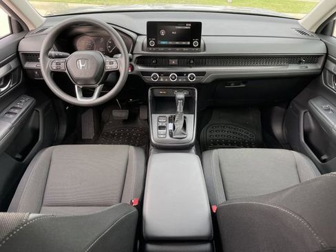 Used 2025 Honda CR-V LX image 9