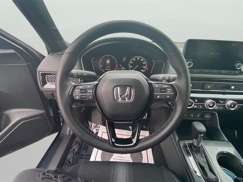 Used 2025 Honda Civic Sport image 30