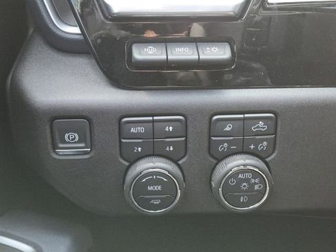 Certified 2025 Chevrolet Silverado 1500 High Country w/ Technology Package image 14