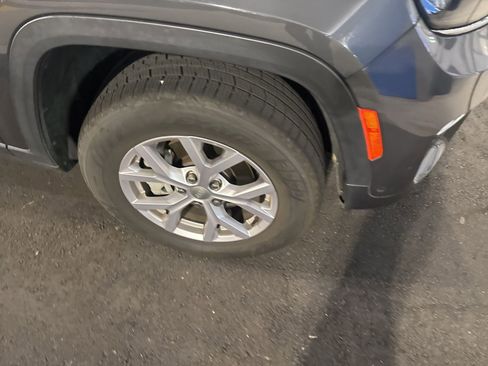 Used 2022 Jeep Grand Cherokee Limited w/ Luxury Tech Group II image 5