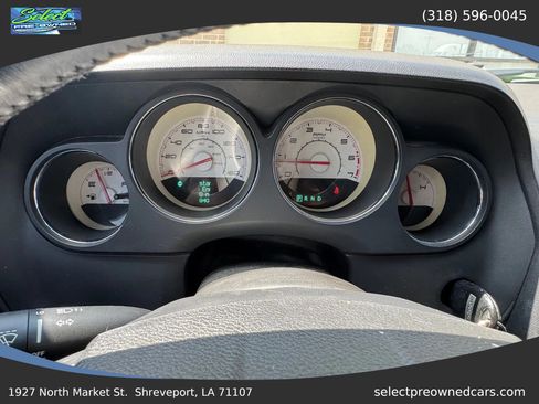 Used 2011 Dodge Challenger R/T image 5