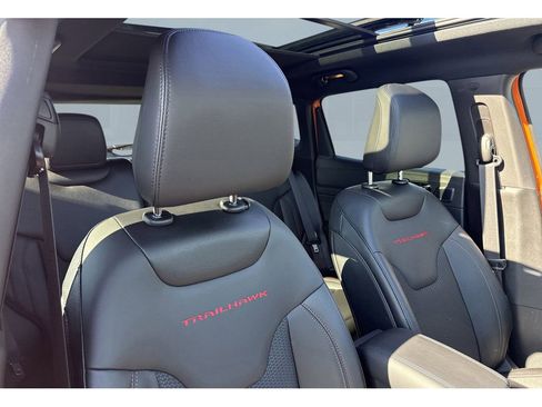 New 2026 Jeep Compass Trailhawk w/ Sun, Sound & Navigation Group image 26