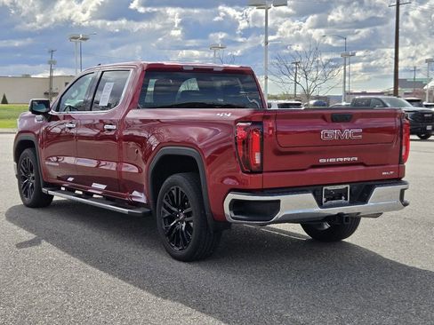 Used 2024 GMC Sierra 1500 SLT w/ SLT Premium Package AWD/4WD image 11